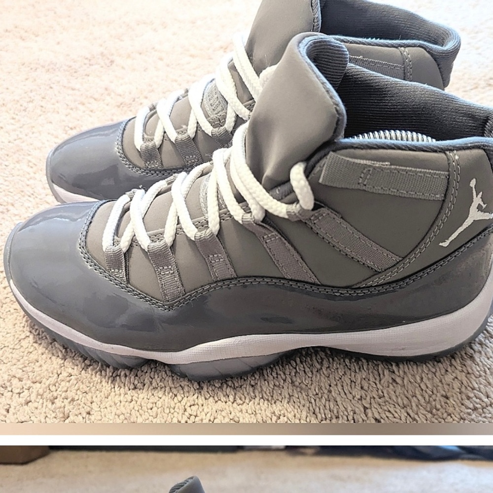 Jordan 11 Cool Grey Size 8 Men